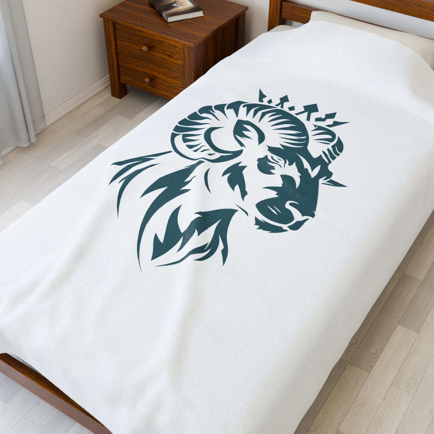 GVA Spirit Animal Velveteen Plush Blanket – Ultra-Soft, Warm & Durable for Home & Gifts