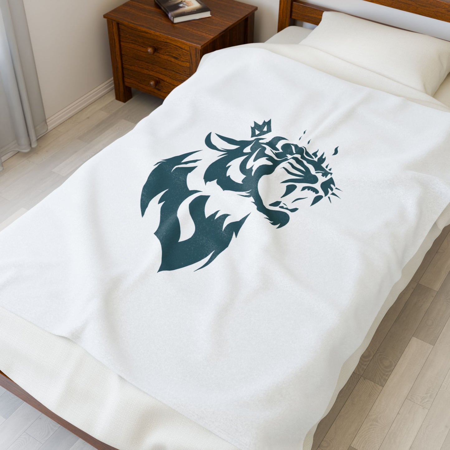 GVA Spirit Animal Velveteen Plush Blanket – Ultra-Soft, Warm & Durable for Home & Gifts